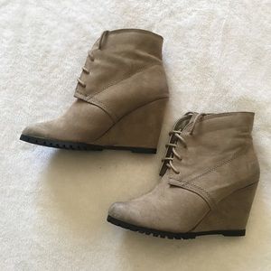 Women's Tan Lace Up Faux Leather Ankle Wedge Boots